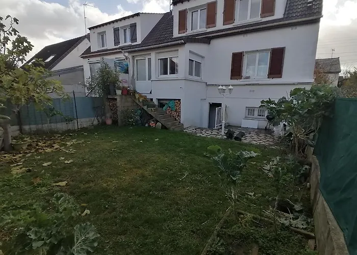 Hébergement de vacances Pavillon Proche Rer Et Disneyland *